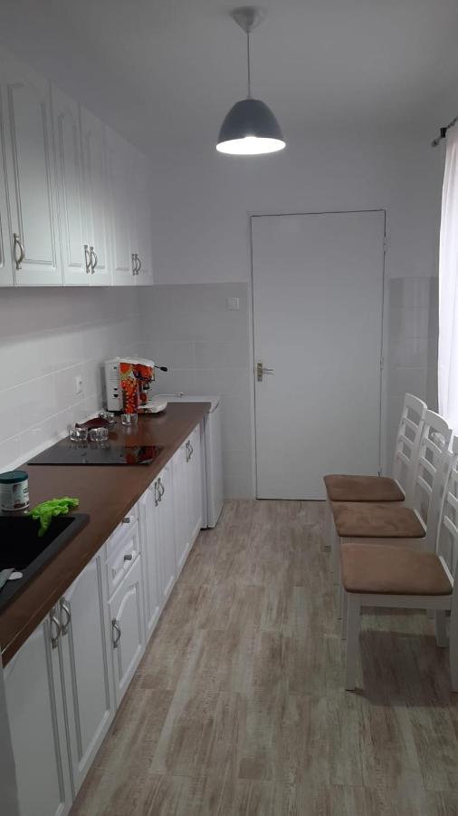 Casa Isa Villa Oradea Ngoại thất bức ảnh
